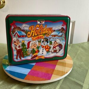 sold Keebler Festive Green and Red Holiday Decor Tin with Nostalgic Charm